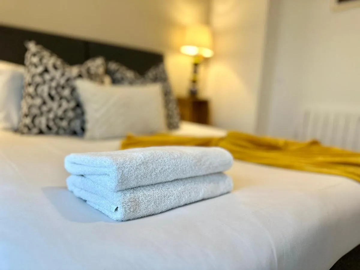 Koala & Tree - Modern 1 Bed Apartment For 4 Guests In The Heart Of Cambridge - Short Lets & Serviced Accommodation
