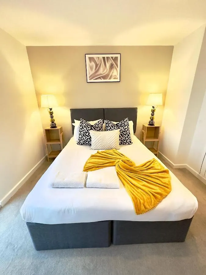 Koala & Tree - Modern 1 Bed Apartment For 4 Guests In The Heart Of Cambridge - Short Lets & Serviced Accommodation 0*, Cambridge (Cambridgeshire)